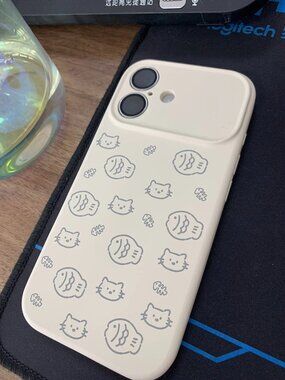 Cute Cat & Fish Cream Silicone Case